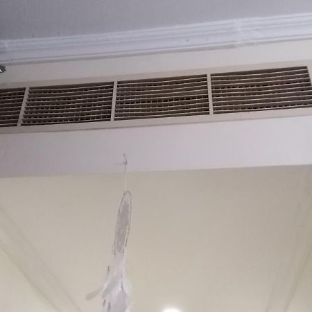 Bright Sunshine Holiday Home Shared Apartments Dubai Bagian luar foto