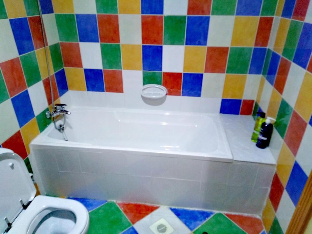 Bright Sunshine Holiday Home Shared Apartments Dubai Bagian luar foto