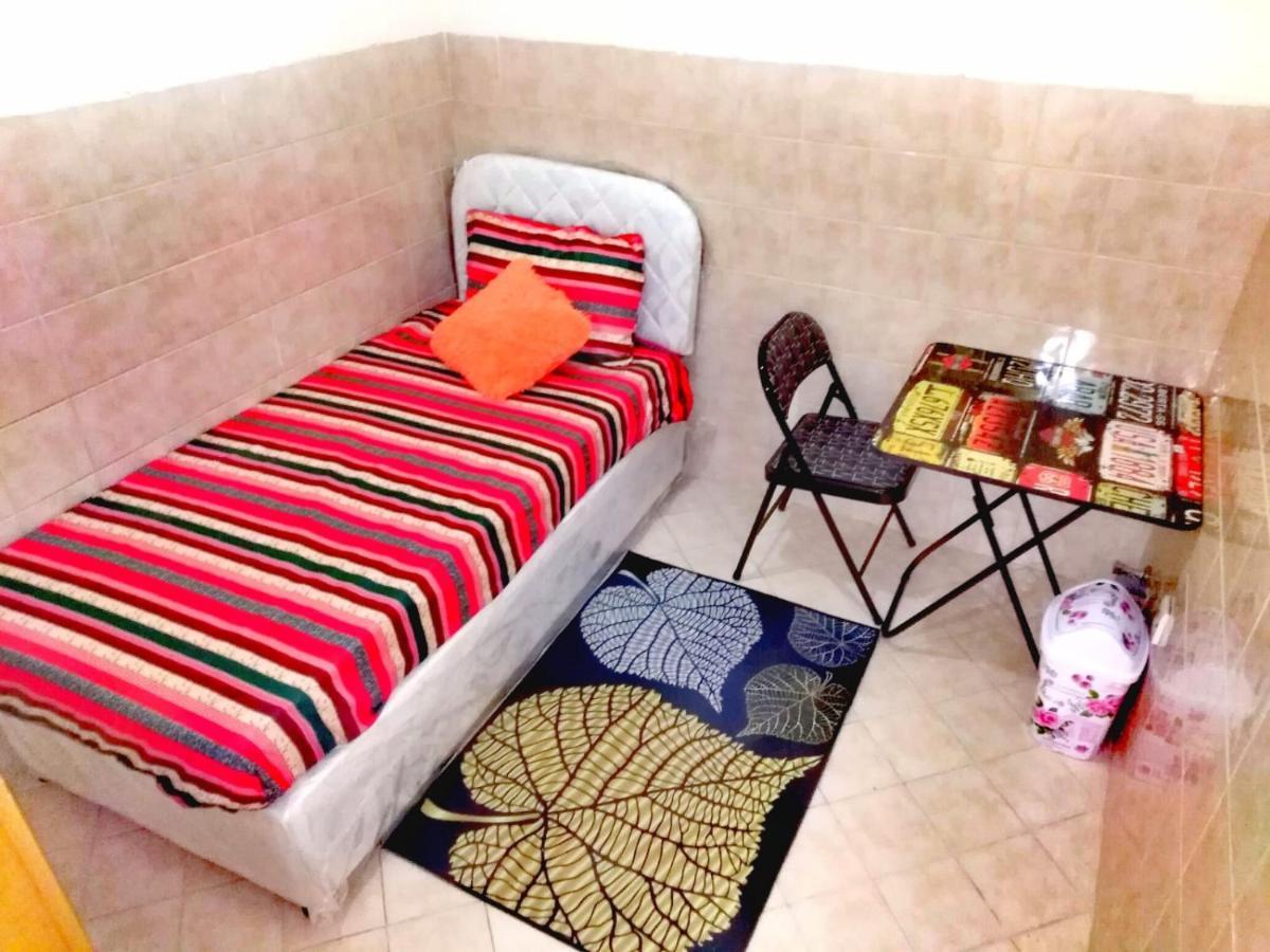 Bright Sunshine Holiday Home Shared Apartments Dubai Bagian luar foto