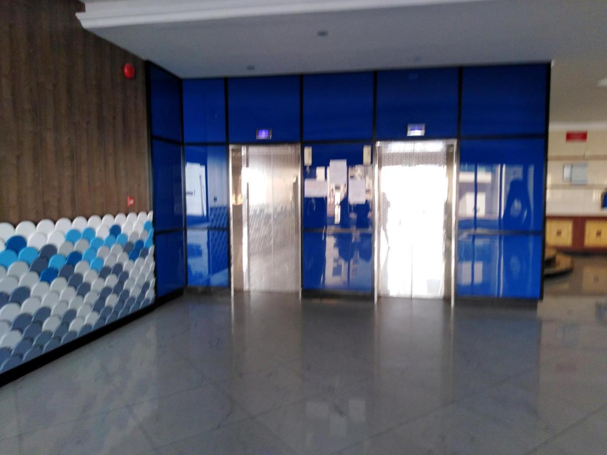 Bright Sunshine Holiday Home Shared Apartments Dubai Bagian luar foto