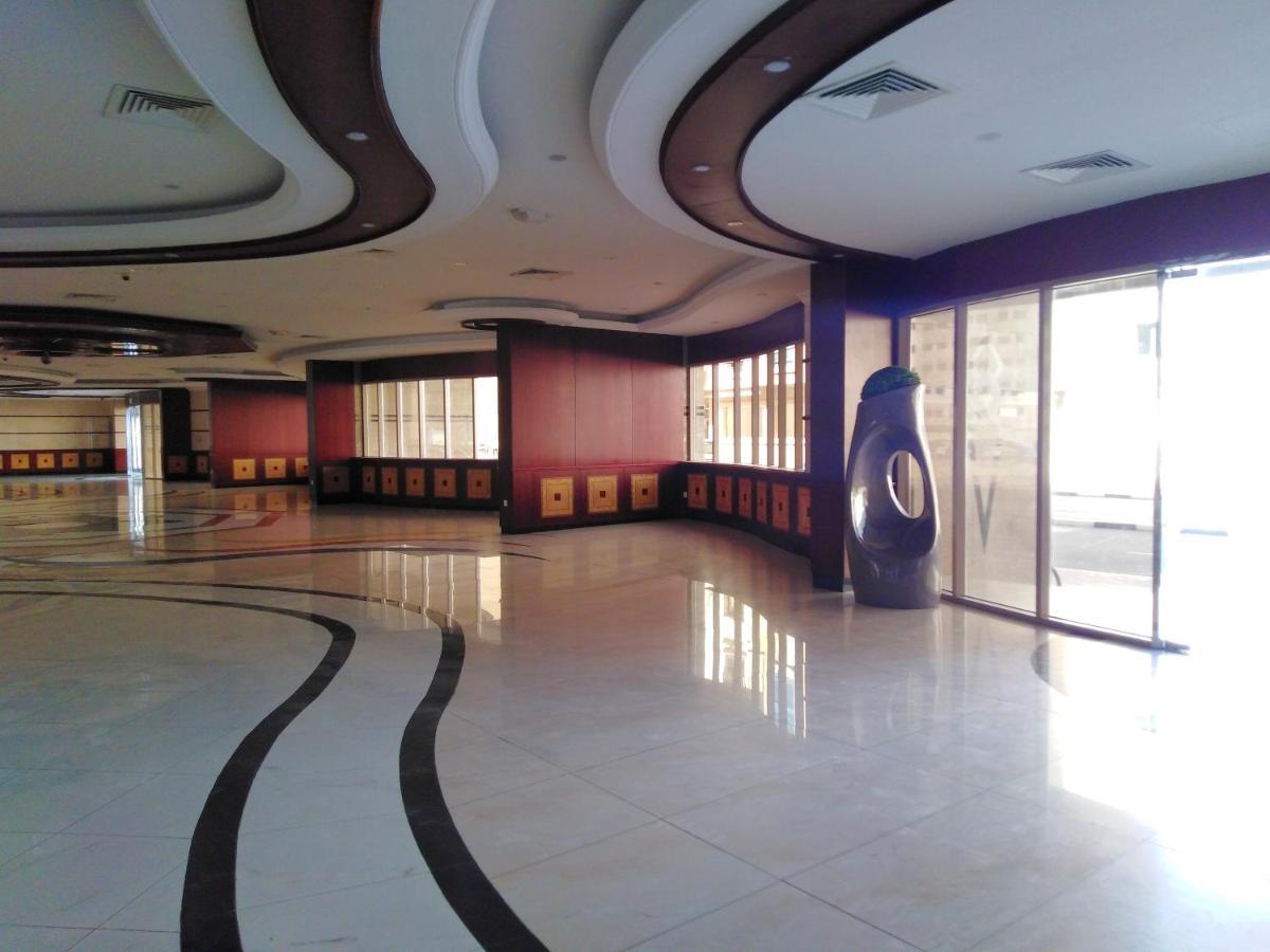 Bright Sunshine Holiday Home Shared Apartments Dubai Bagian luar foto