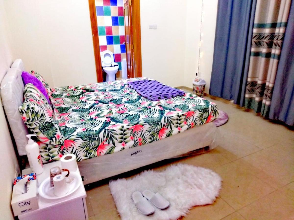 Bright Sunshine Holiday Home Shared Apartments Dubai Bagian luar foto