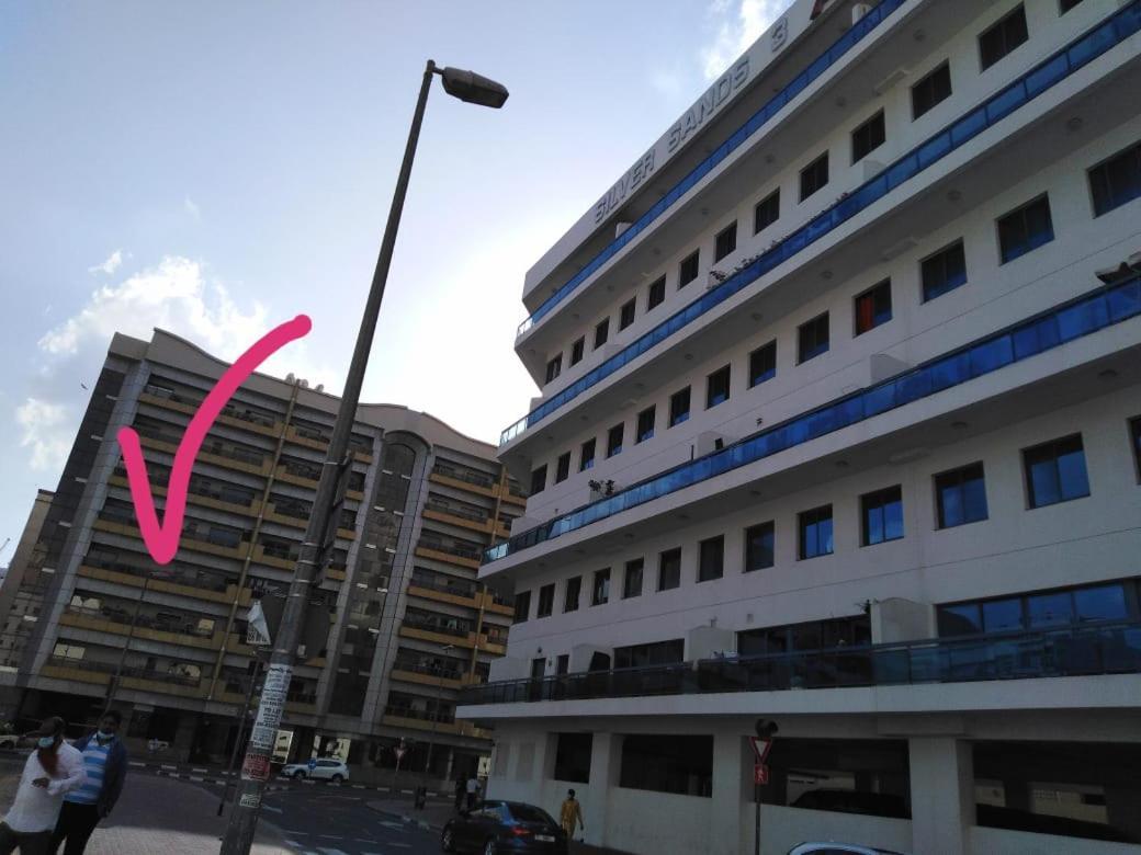 Bright Sunshine Holiday Home Shared Apartments Dubai Bagian luar foto