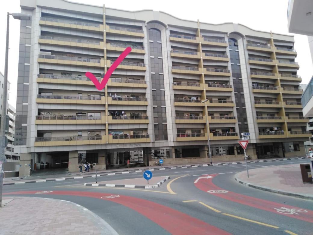 Bright Sunshine Holiday Home Shared Apartments Dubai Bagian luar foto