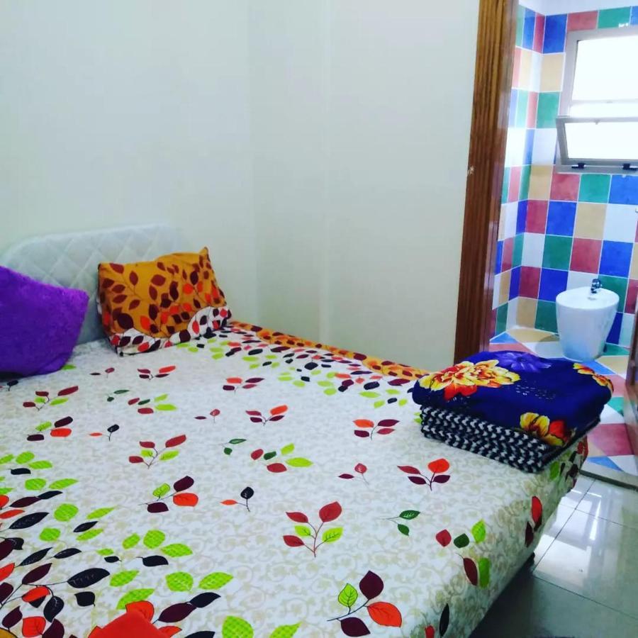 Bright Sunshine Holiday Home Shared Apartments Dubai Bagian luar foto